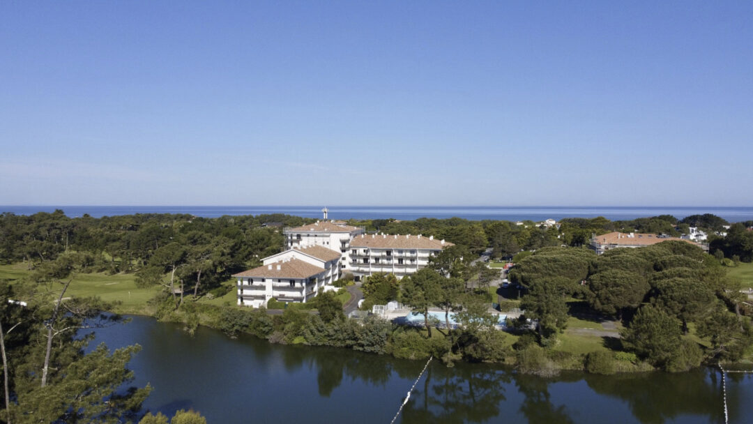 appartement vue sur lac chiberta golfstone immobilier agence imm